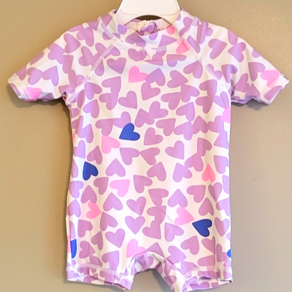 Heart patterned rashguard swimsuit
